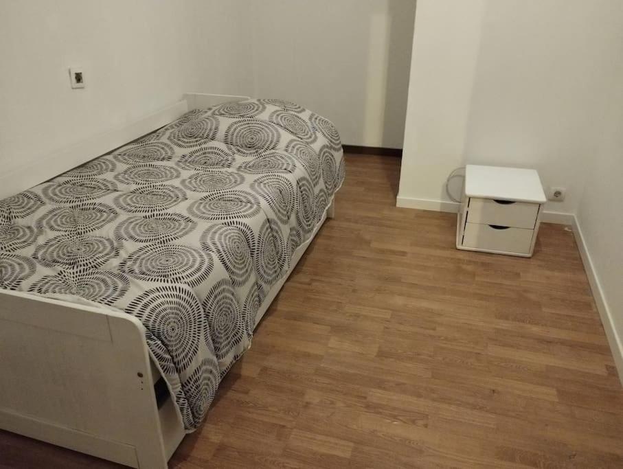 Agreable Maison Avec Parking Gratuit Daire Amiens Dış mekan fotoğraf